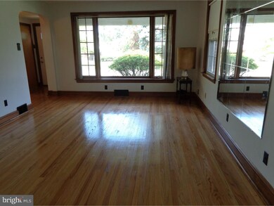 502 Circle Dr, Havertown, PA 19083 - photo 4