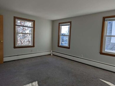 652 Armistice Blvd unit 2, Pawtucket, RI 02861 - photo 2