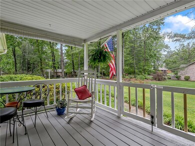 5 Sugarloaf Ln, Hendersonville, NC 28792 - photo 2