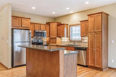 1506 Kodiak Dr NW, Cedar Rapids, IA 52405 - photo 4