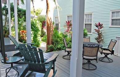 606 Truman Deck