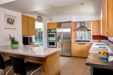 Stainless Kitchen with Breakfast Bar