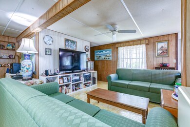 16 17 Flipper Road