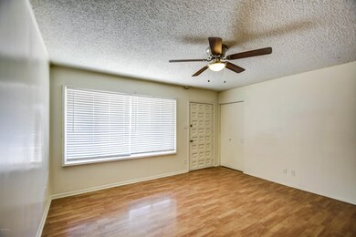 2832 N 49th Ln, Phoenix, AZ 85035 - photo 5