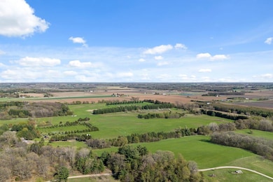 5505 Grandview Rd, Larsen, WI 54947 - photo 3