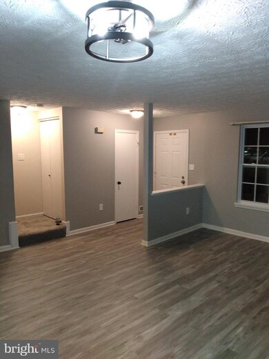 18660 Winding Creek Place, Germantown, MD 20874 - photo 2