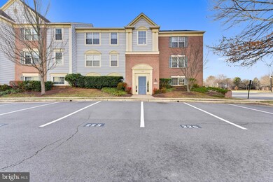 1120 Huntmaster Terrace NE unit 102, Leesburg, VA 20176 - photo 5