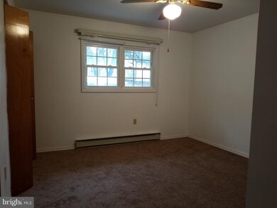 139 Rockwell St unit A, Berkeley Springs, WV 25411 - photo 6