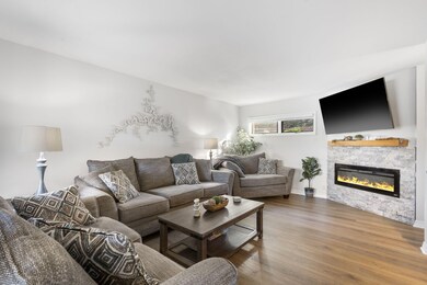 361 Anchors Point Ln unit 301, Kimberling City, MO 65686 - photo 6