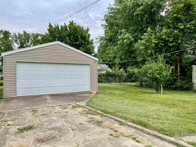 1717 E 20th St, Muncie, IN 47302 - photo 2