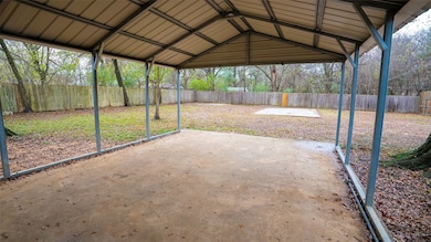 1801 Pine Bluff St, Paris, TX 75460 - photo 5