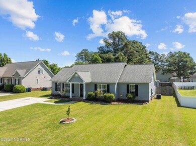 2625 Coopers Point Dr, Winterville, NC 28590 - photo 5