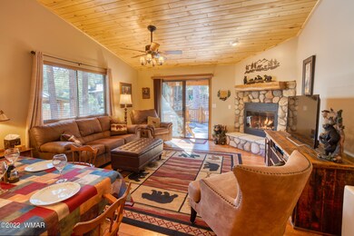 Living Room (2)