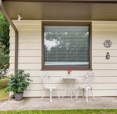 199 Gasoline Aly, Houghton Lake, MI 48629 - photo 4