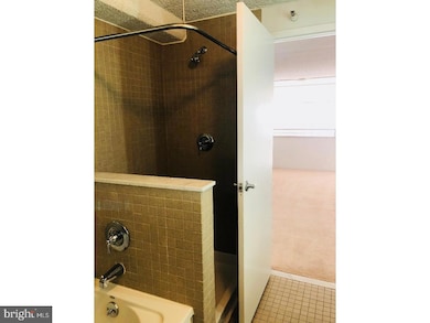 2300 Walnut St unit B-704, Philadelphia, PA 19103 - photo 2