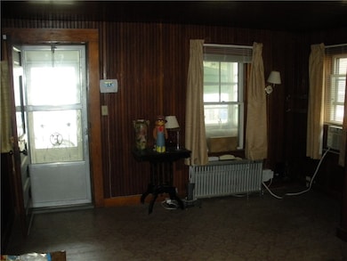 66 Sagamore St, Warwick, RI 02889 - photo 4