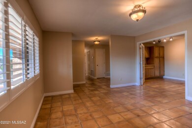 11 Living Room photo b