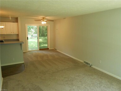 201 Erieview Blvd, Sheffield Lake, OH 44054 - photo 4