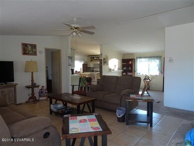 LIVING/DINING