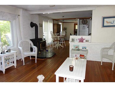 61 S Ferry Rd, Narragansett, RI 02882 - photo 2