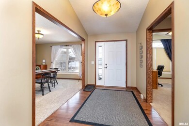 28 Nicholas Ct, Eldridge, IA 52748 - photo 6