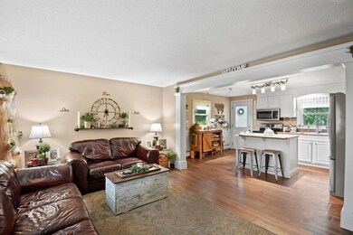 393 Temple St, Gardner, MA 01440 - photo 6