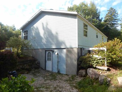 112 Juniper Ridge Rd, Brookfield, NH 03872 - photo 3