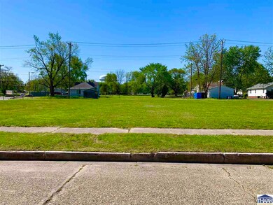 2430 1st St, Terre Haute, IN 47802 - photo 2