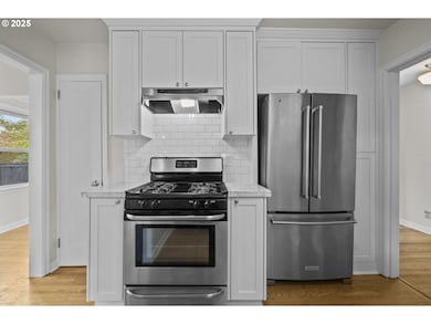 7327 N Oatman Ave, Portland, OR 97217 - photo 6