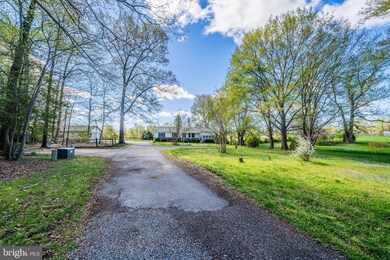 5502 Hallowing Point Rd, Prince Frederick, MD 20678 - photo 4