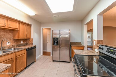 6352 Bartholf Ave unit 3, Jacksonville, FL 32210 - photo 7