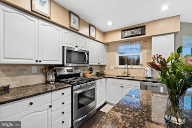 1417 Bentley Dr, Warrington, PA 18976 - photo 5