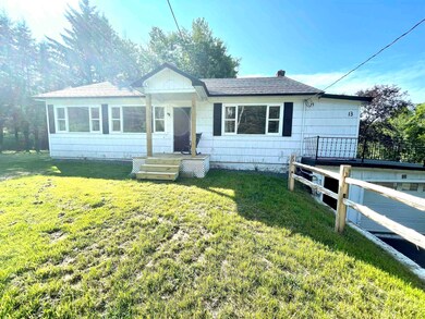 13 Bridge St, Colebrook, NH 03576 - photo 5