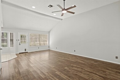 14927 Shady Bend Dr, Houston, TX 77070 - photo 6