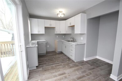 3842 8th St, Des Moines, IA 50313 - photo 7