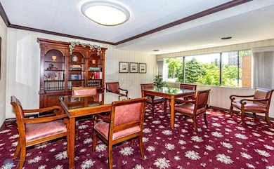 (6) Main Sitting Area