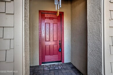 002_Entrance