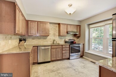 29 Salthill Ct, Lutherville Timonium, MD 21093 - photo 2