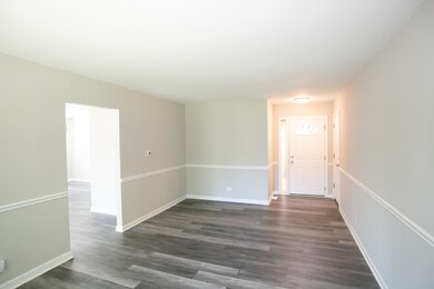 17751 Country Club Ln, Country Club Hills, IL 60478 - photo 4