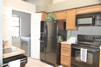 1718 S Longmore unit 26, Mesa, AZ 85202 - photo 4