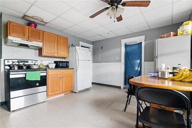 538 Wood Ave, Woonsocket, RI 02895 - photo 4