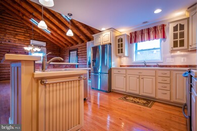 3738 Posey Hollow Rd, Berkeley Springs, WV 25411 - photo 4