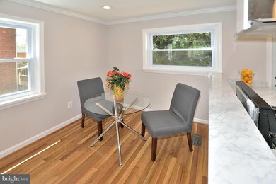 48 W Taylor Run Pkwy, Alexandria, VA 22314 - photo 5