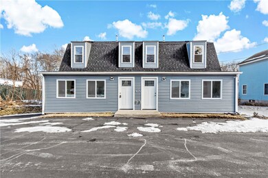 29 Farnum Pike unit 2- Right, Smithfield, RI 02917 - photo 2