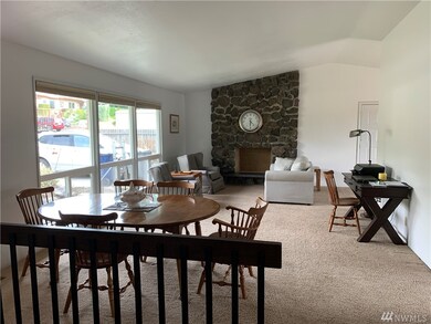 1612 N Aurora Ave, East Wenatchee, WA 98802 - photo 2