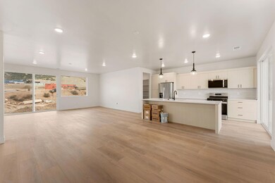 432 E Fiddlers Canyon Rd unit 124, Cedar City, UT 84721 - photo 2