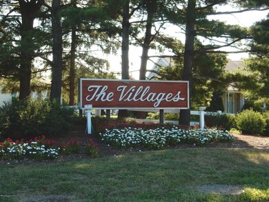 84 Parkway Dr unit 1000, Freehold, NJ 07728 - photo 2