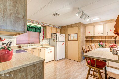 Kitchen (1)