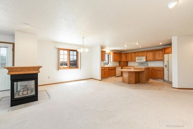 2200 Pirates Loop SE_Interior-3