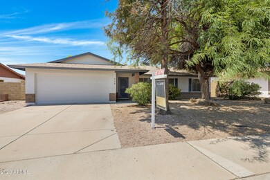 934 N Saffron, Mesa, AZ 85205 - photo 2